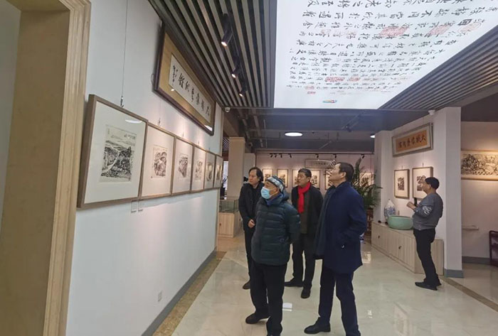 崔东湑 任清中国画精品展在大铁像艺术馆盛大开幕